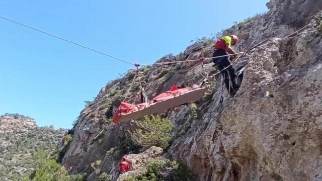 Un simulacro del Grupo de Rescate Vertical.