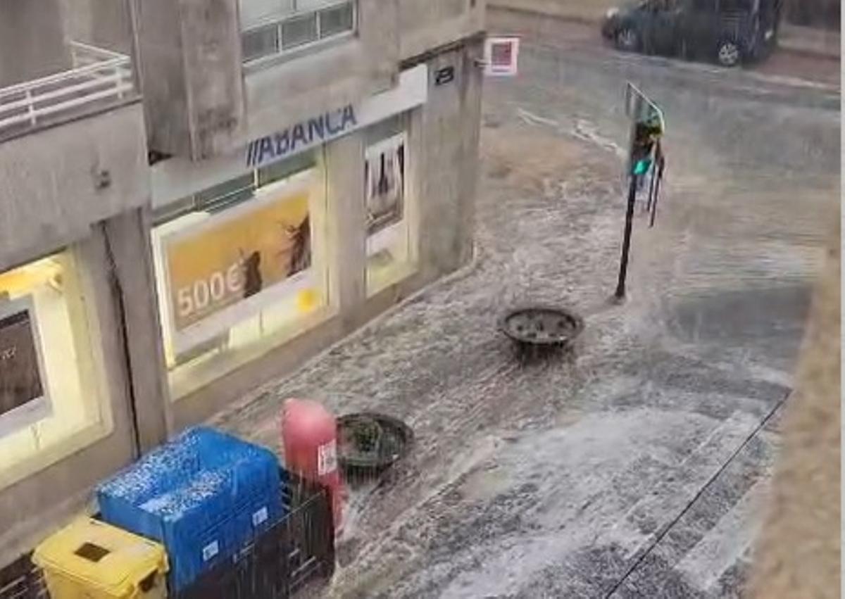 Inundación en el centro de Barrantes.