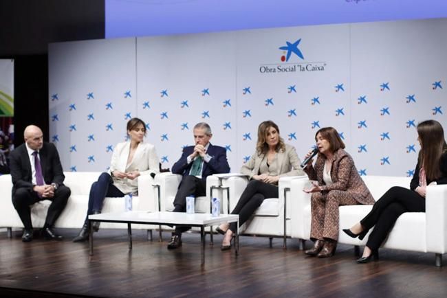 La mesa “En igualdad de condiciones” durante el II Encuentro Estatal de Emprendedores Ruraltivity, organizado por la Federación de Asociaciones de Mujeres Rurales (FADEMUR), en Madrid.