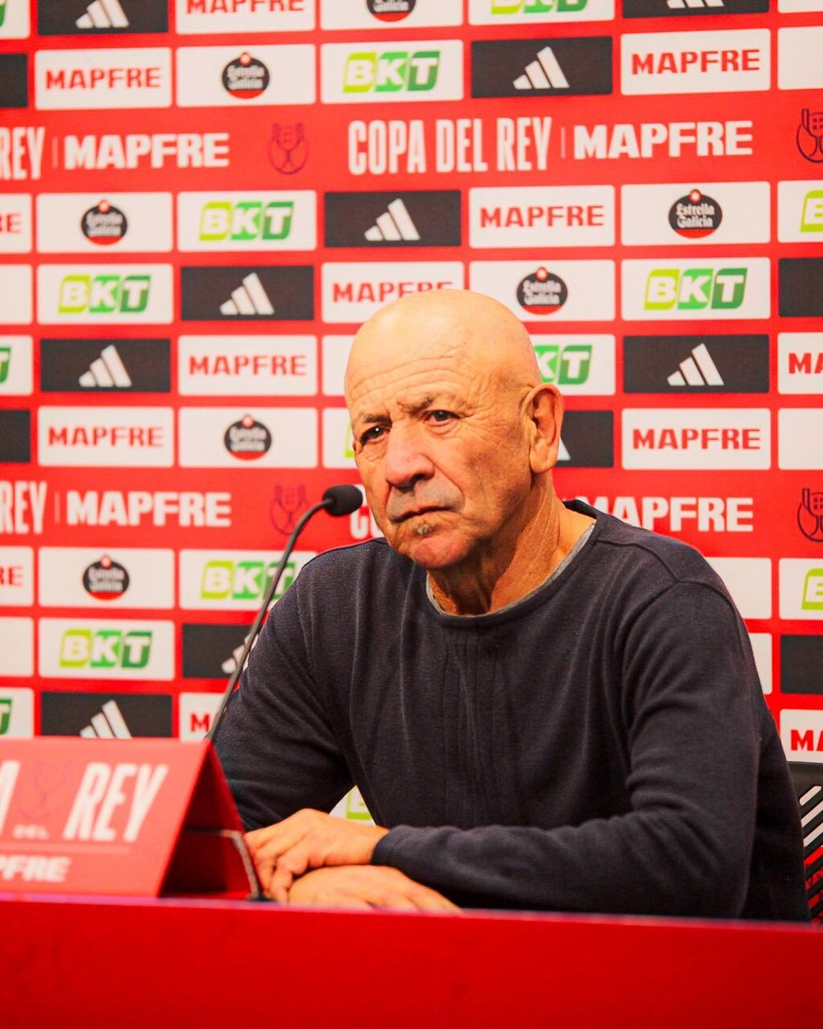 Claudio, durante la comparecencia.