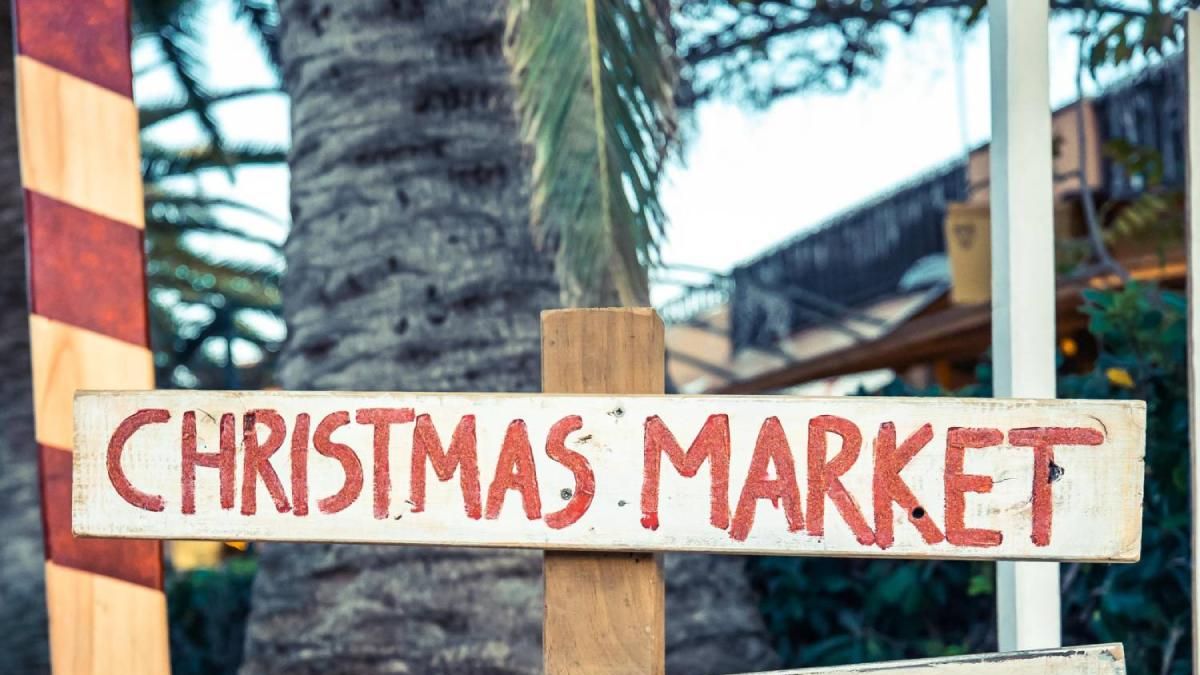 Mercadillo navideño de Puerto Portals, en Mallorca.