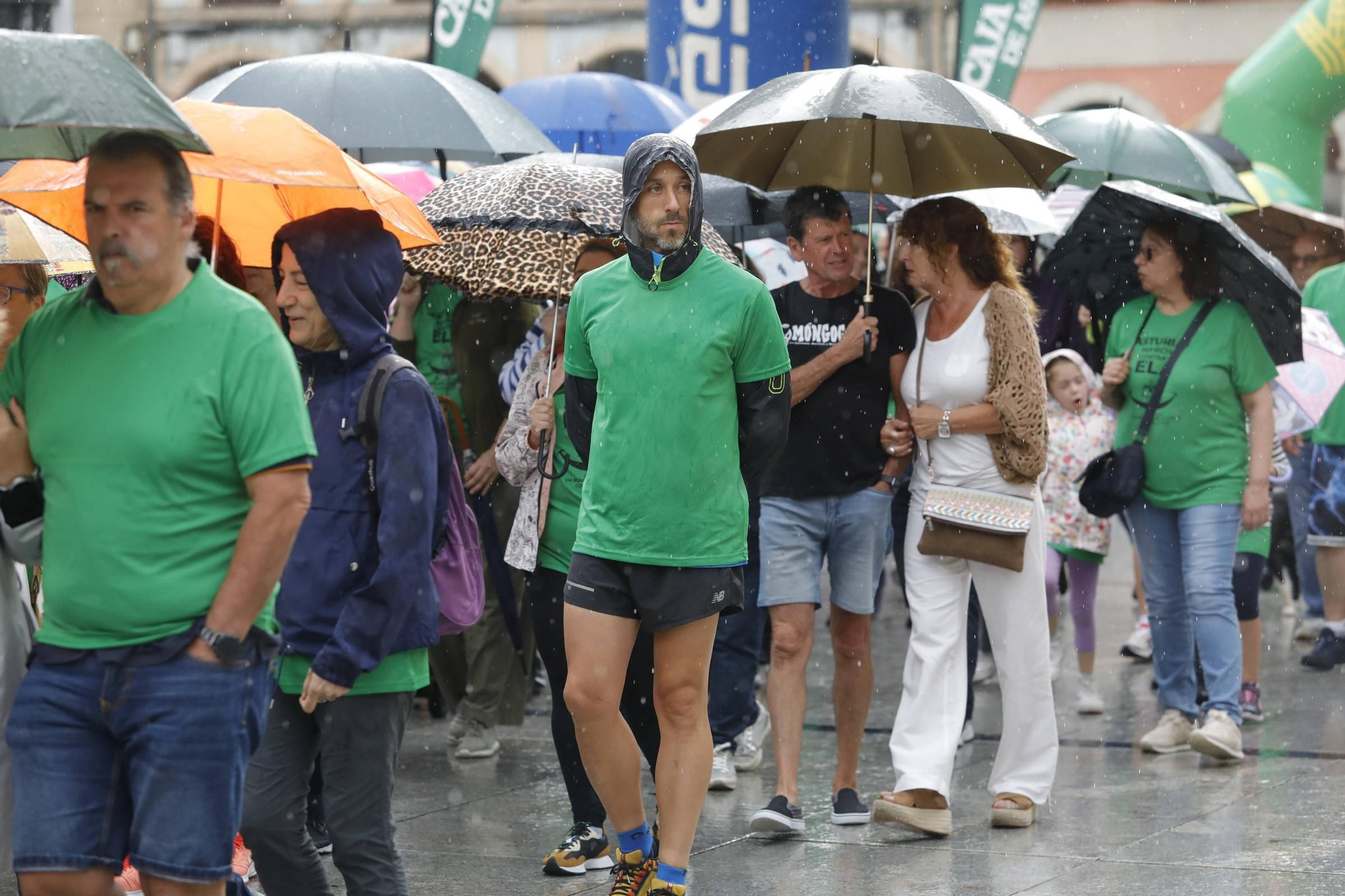 EN IMÁGENES: la Marcha contra el ELA en Avilés