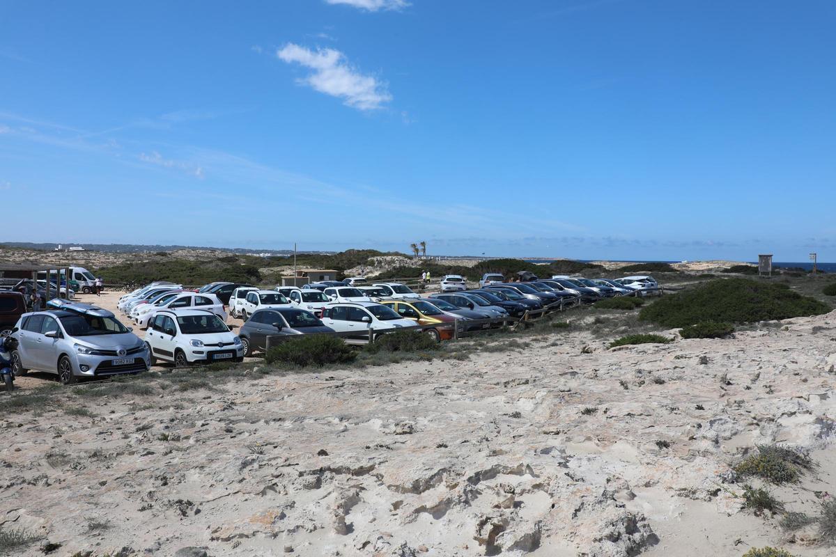 Galería: Control de acceso a ses Illetes y a la playa de Llevant en Formentera
