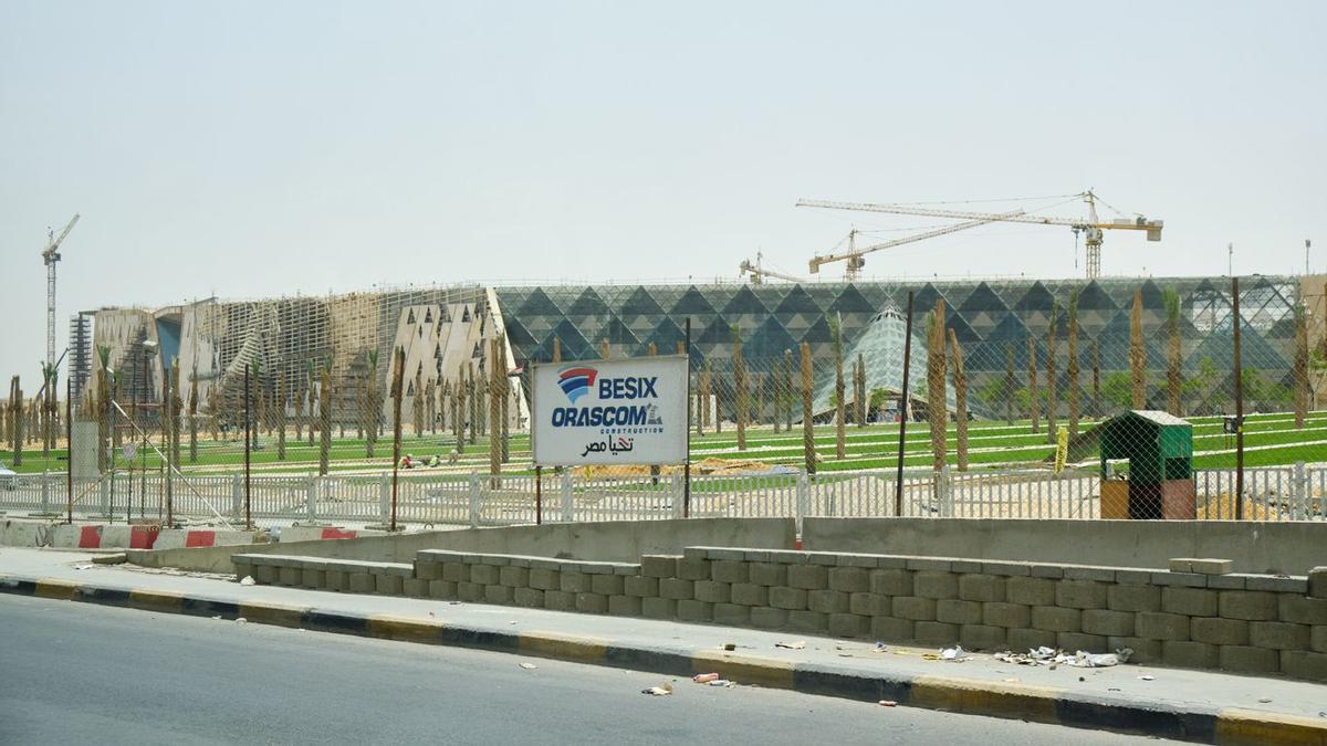 El Gran Museo Egipcio durante su construcción