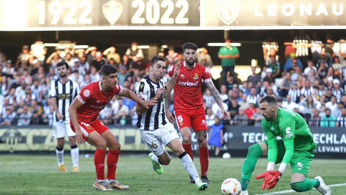 Manu Sánchez, durante un partido en Castalia.