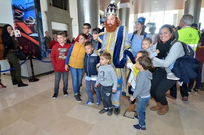 REYES MAGOS LLEGADA BARCO