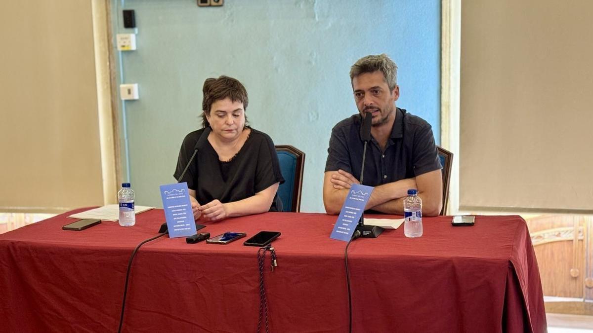 Los organizadores del festival Huesca es Jazz presentando el ciclo musical.