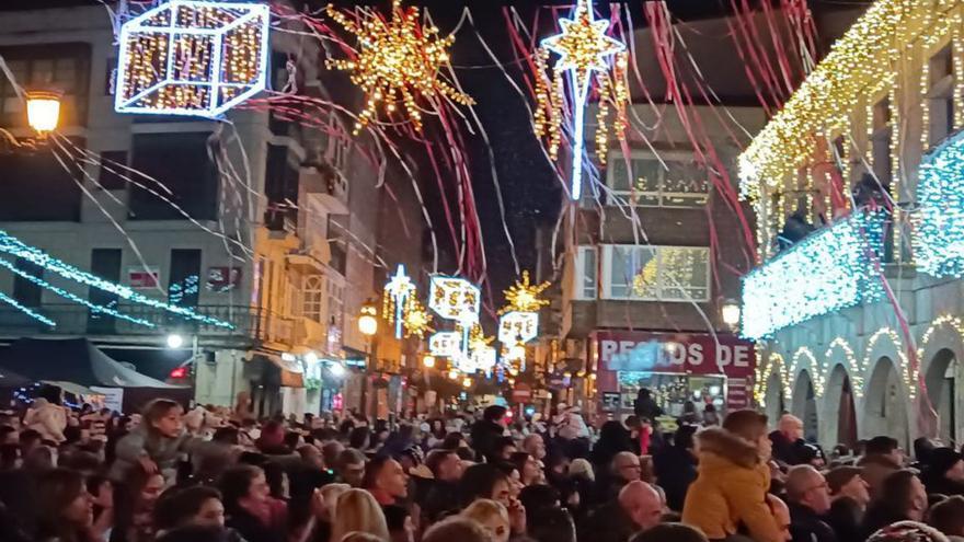 Así ha sido el encendido de luces de Navidad en Redondela