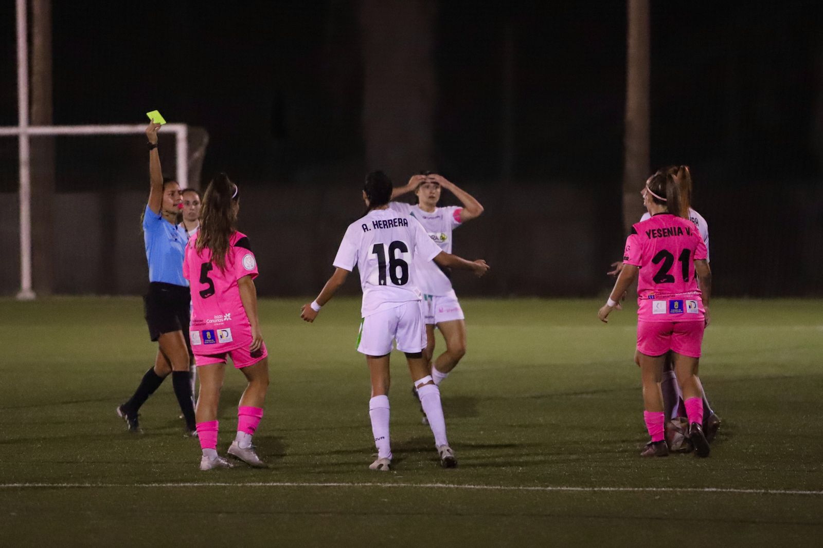 La eliminatoria de la Copa de la Reina de fútbol entre el Córdoba CF y el Juan Grande en imágenes