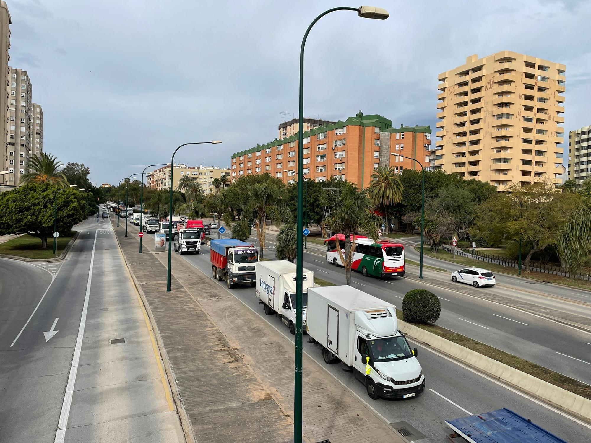 Protesta de los camioneros por el Centro de Málaga