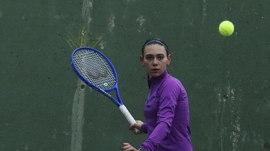 Claudia Alonso, ganadora del Trofeo.