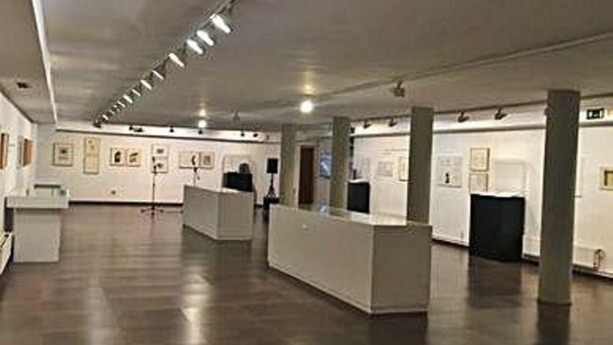 La Sala de Exposiciones, con la muestra de Claudio Rodríguez.