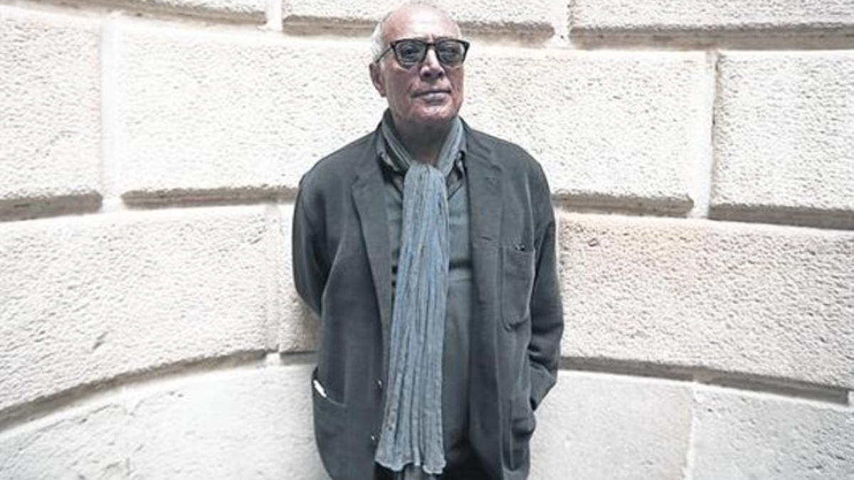 El realizador iraní Abbas Kiarostami, ayer, en Barcelona.