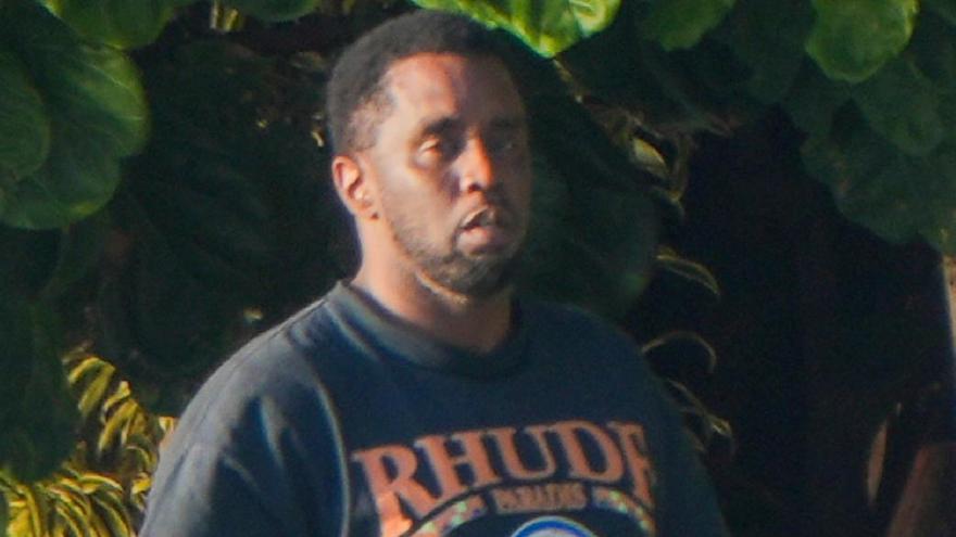 Diddy em sua casa em Miami dias antes da polícia revistá-la