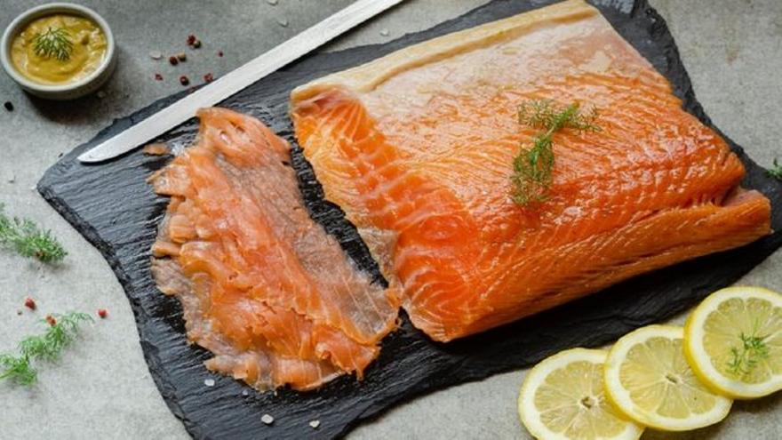 Si eres consumidor de salmón ahumado, cuidado con este lote