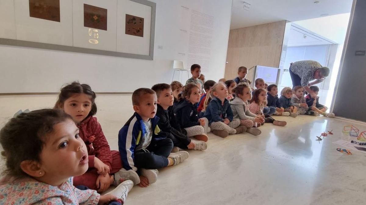 Los alumnos del CEIP San Gabriel visitan el MACA Información