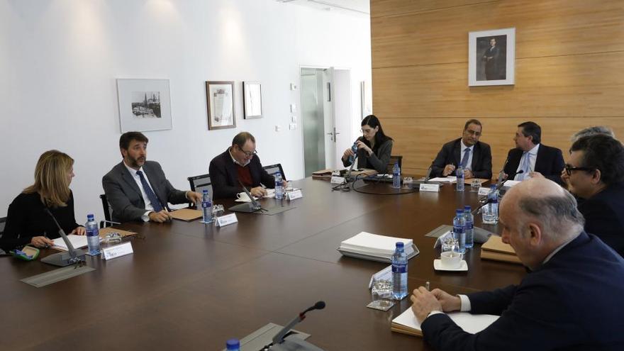 Un momento de la reunión del consejo de administración de la Zalia de hoy.