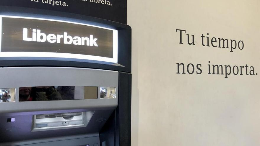 Cuando no tienes más techo que el cajero de Liberbank