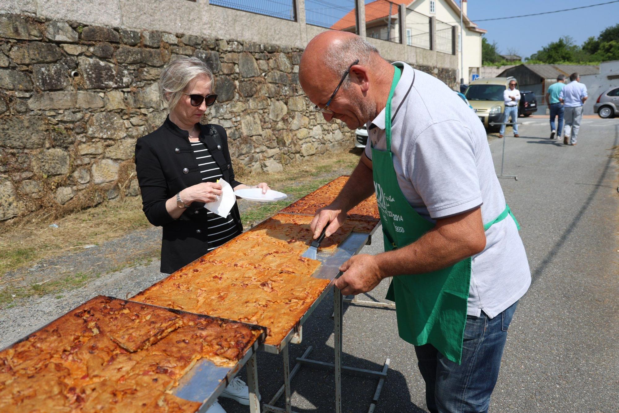 Asistentes a la Festa da Empanada de Millo de Cordeiro.