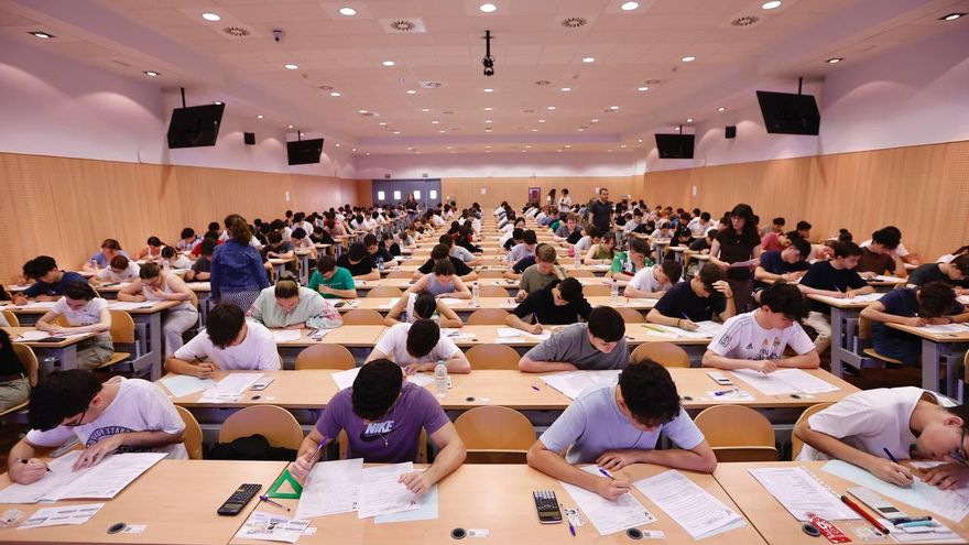 Un total de 1.174 estudiantes se matriculan en Córdoba de la prueba extraordinaria de julio de la Selectividad