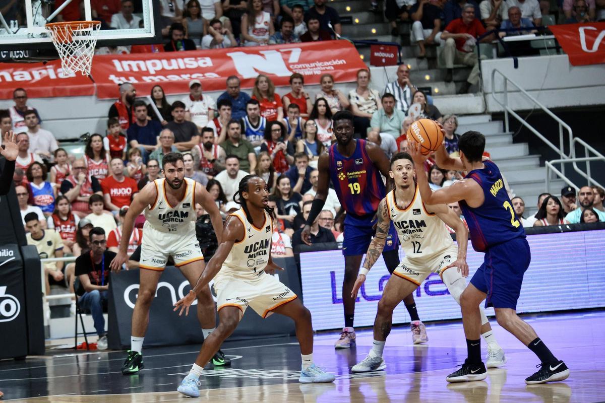 Las mejores imágenes del partido entre el UCAM y el Barcelona
