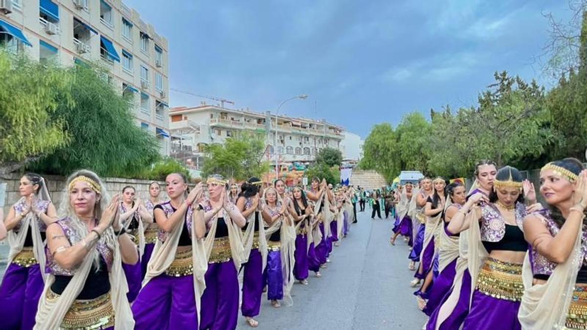 Imagen de una de las 'colles' participantes en la fiesta de Santa Ponça.