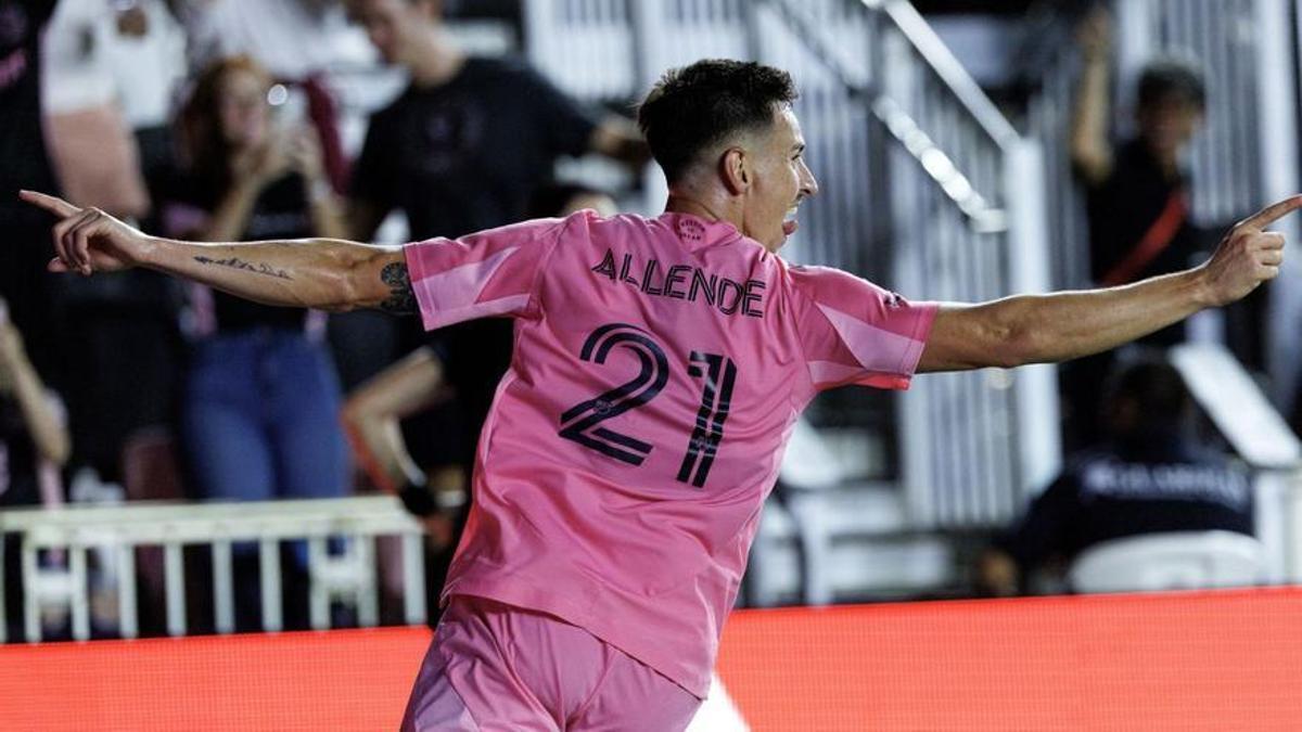 Tadeo Allende celebra un gol con el Inter de Miami.
