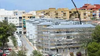 La regeneración de Porfirio Pascual en Elche choca con antiguas tuberías de gas