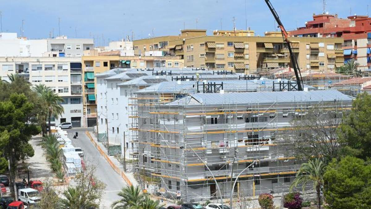Así estaba el barrio Porfirio Pascual de Elche y así quedará tras la rehabilitación