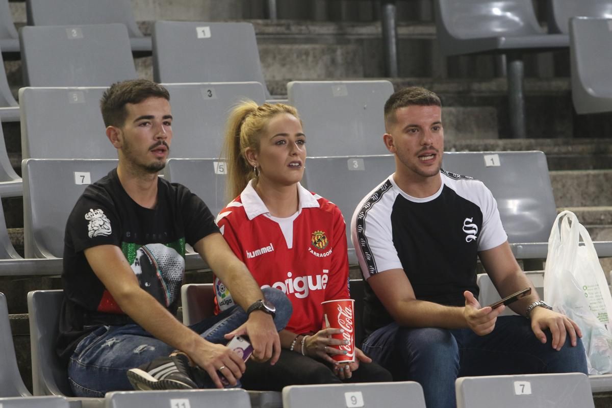 Aficionados en el encuentro de Copa del Rey