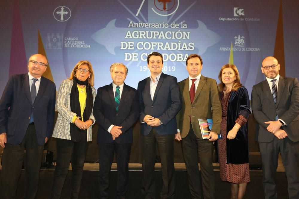 Diario Córdoba presenta el libro del 75 aniversario de la Agrupación de Cofradías