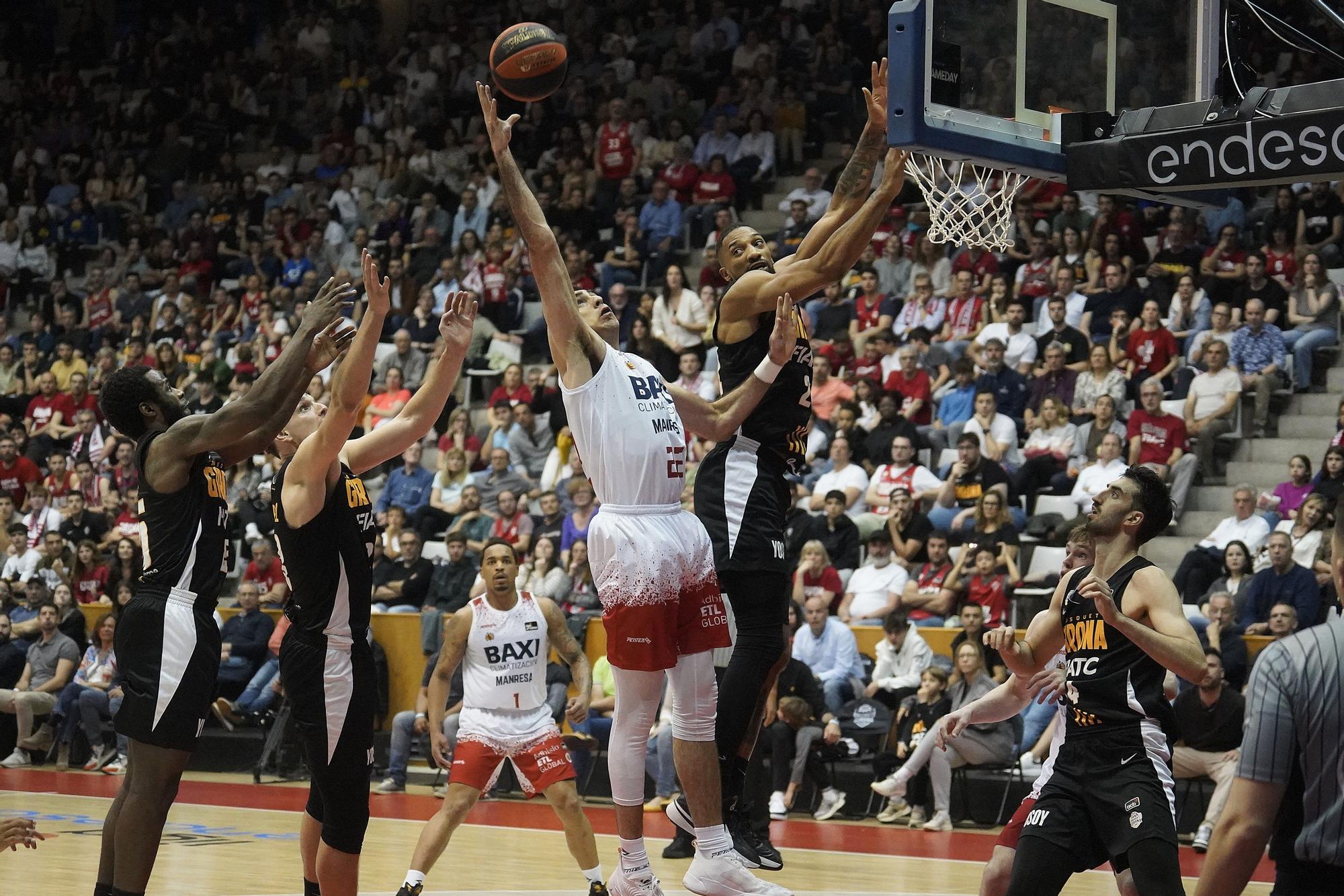 Totes les imatges del Bàsquet Girona - Baxi Manresa