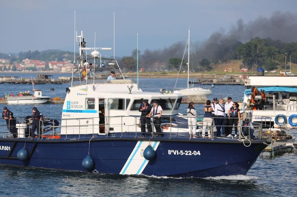 Arde un catamarán de pasajeros en A Toxa