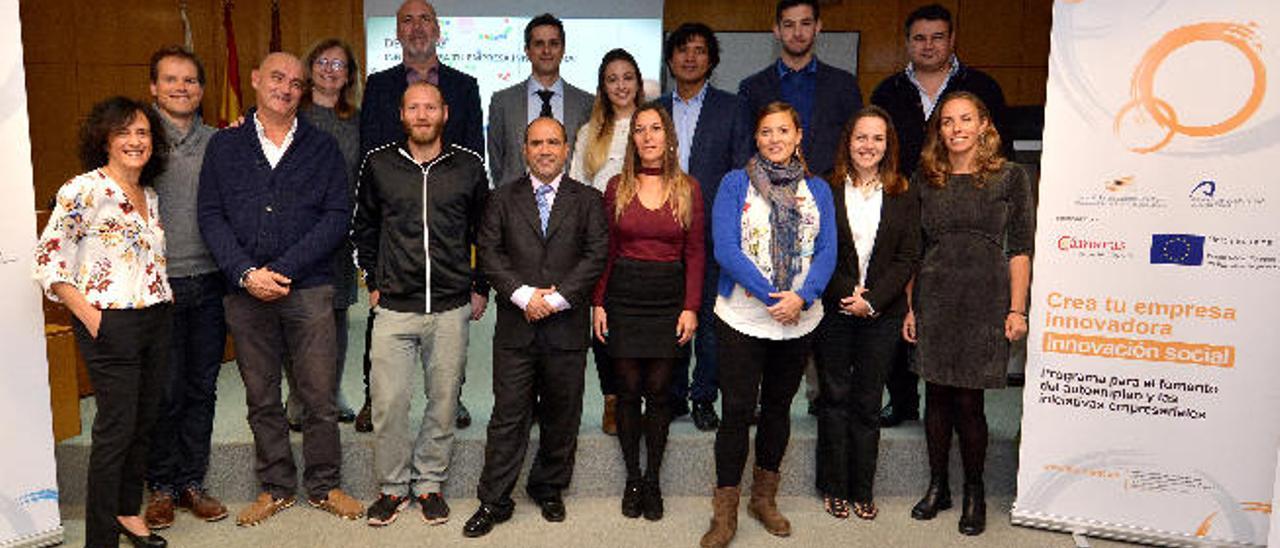 Participantes en la presentación de proyectos del programa &#039;Innova, crea tu empresa innovadora&#039; en la Fundación Parque Científico Tecnológico de la ULPGC.