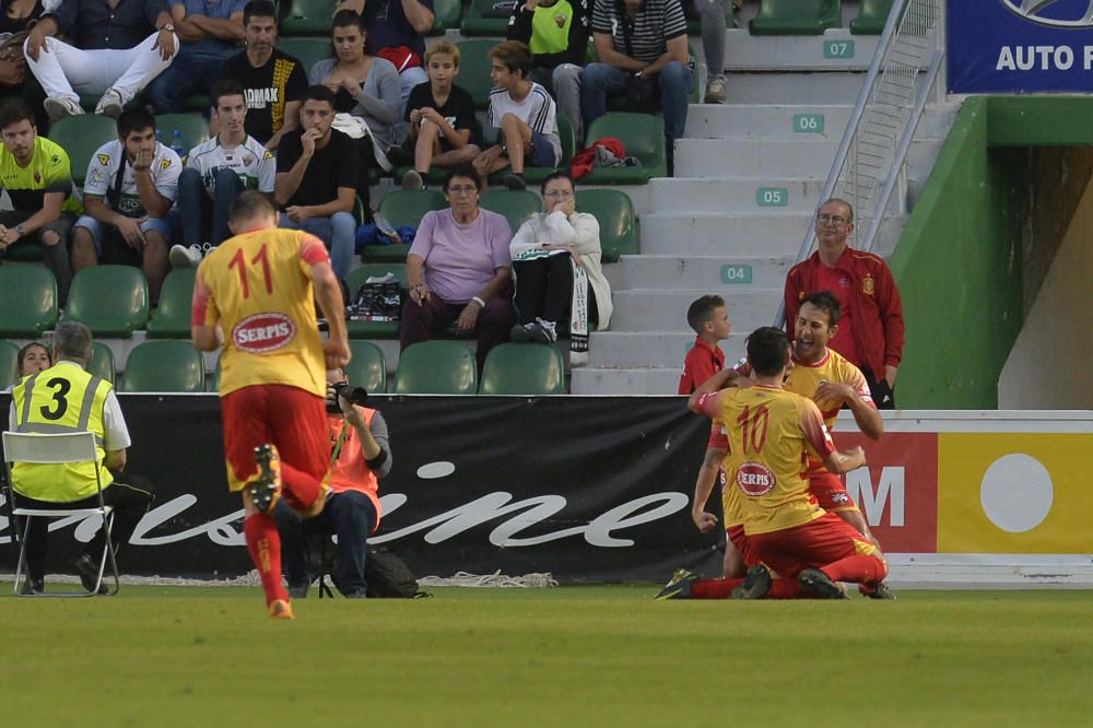 El Elche se muestra espeso y sin ideas ante el Alcoyano