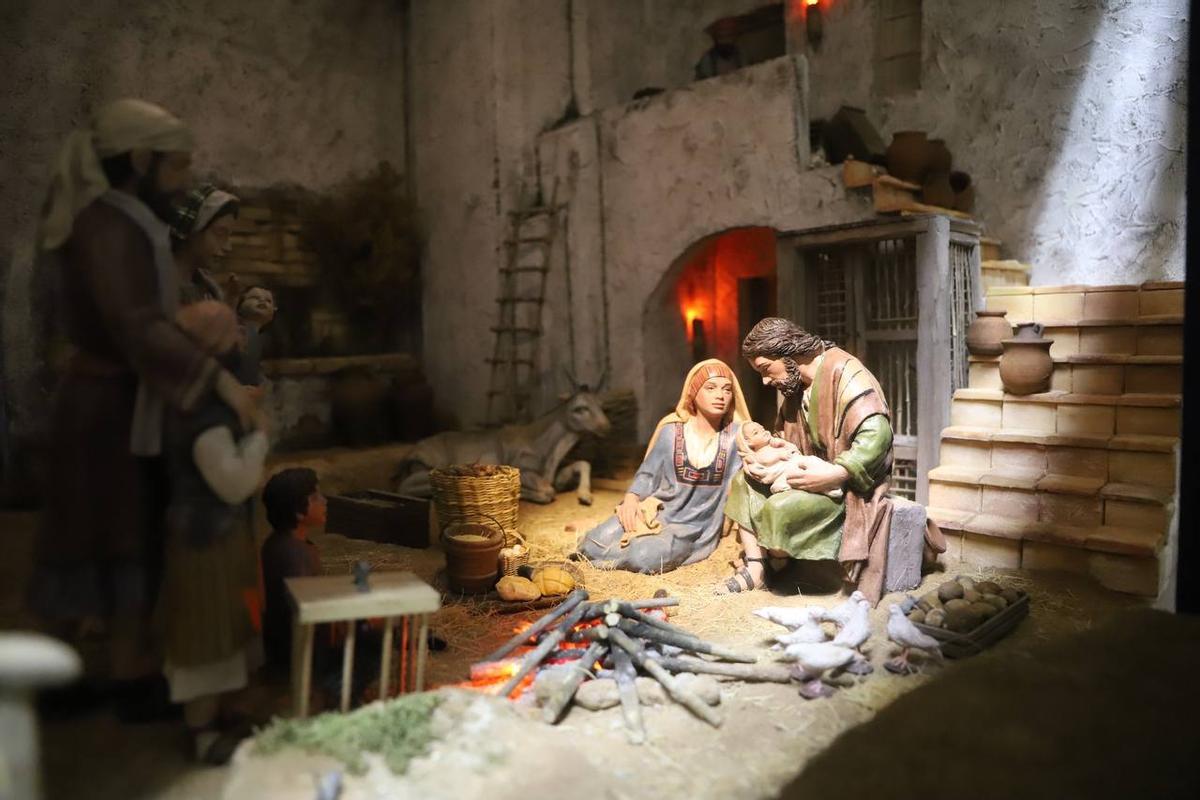 Los primeros premios del concurso de belenes de Cajasur 2024, en imágenes