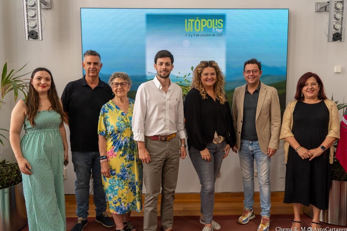 Los responsables de Utópolis durante la presentación de esta tercera edición en el Palacio Consistorial.