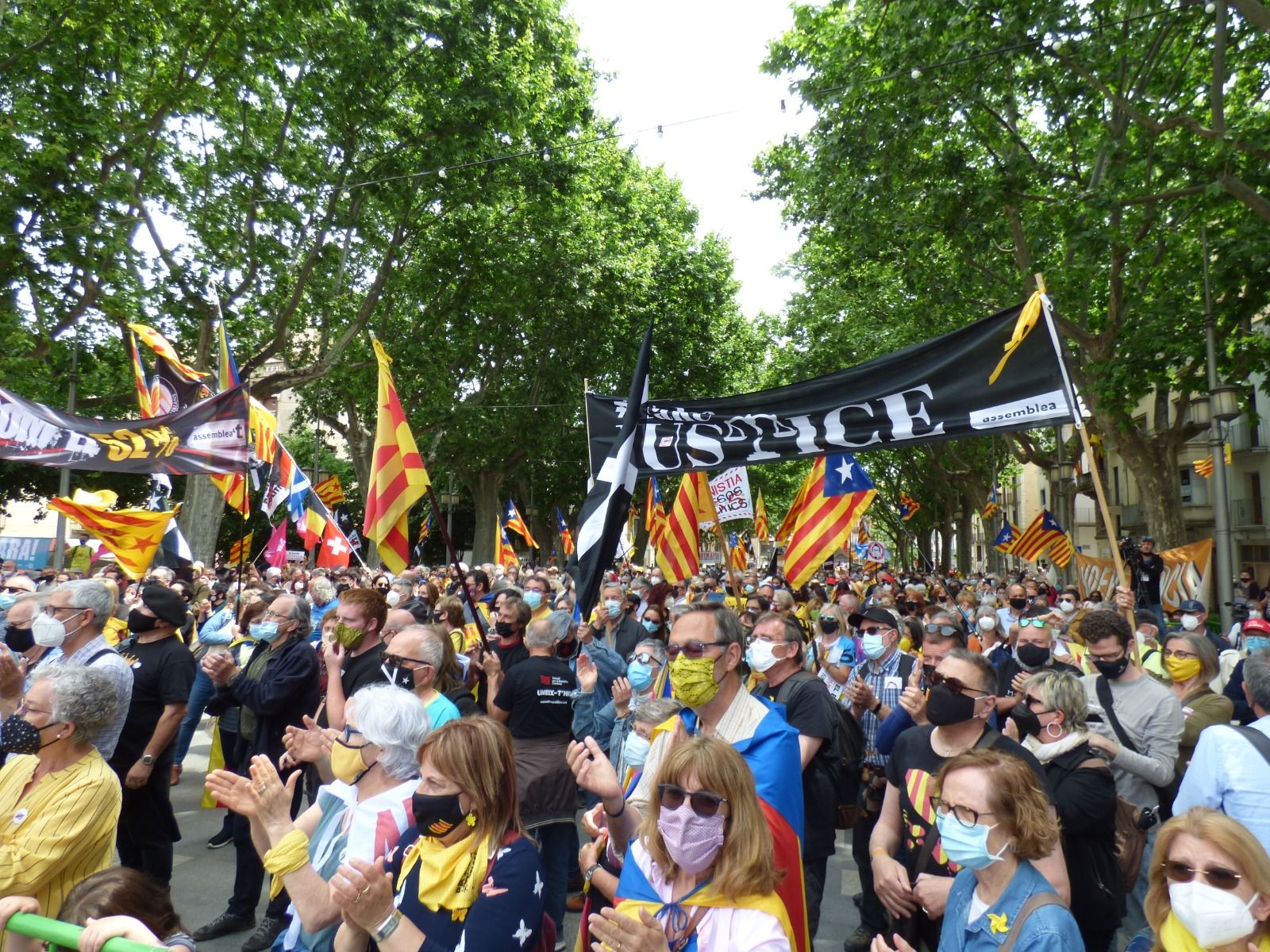 L'ANC pressiona el Govern per fer efectiva la independència i Òmnium crida a la mobilització ciutadana