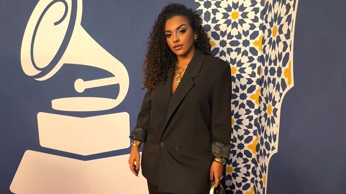 Claudia 'LaChispa' en los Latin Grammys