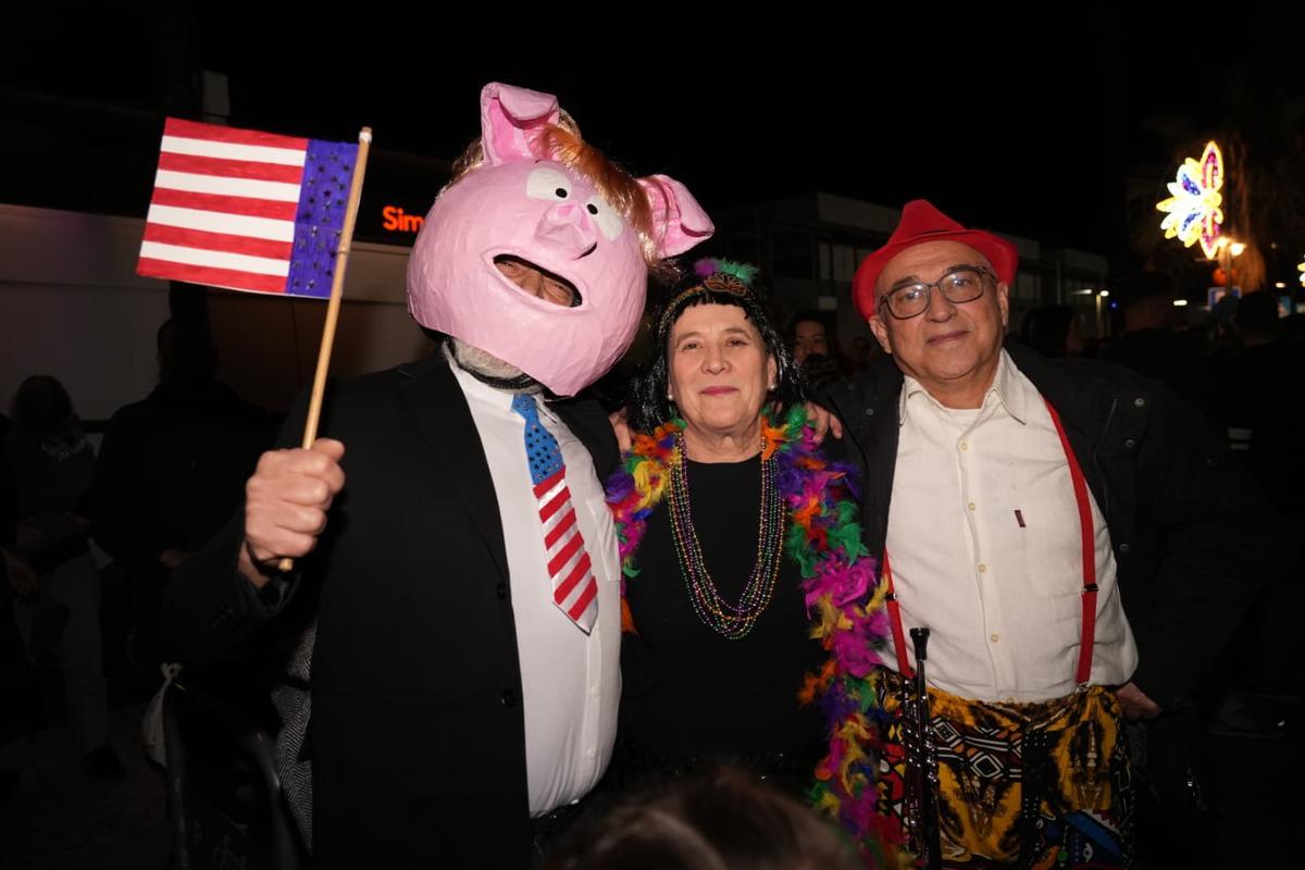 Galería: El viento no puede con el Carnaval en el Grau