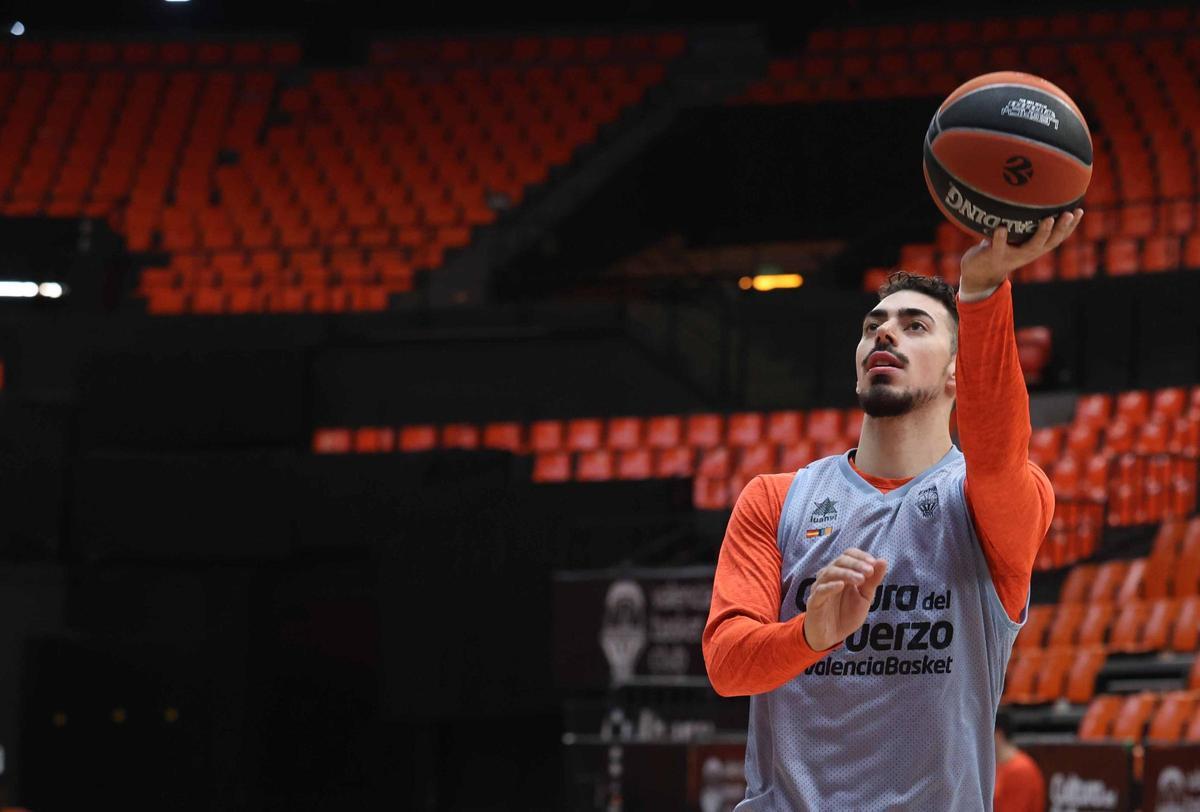 Entrenamiento previo al partido de Euroliga frente al  Meridianbet de Belgrado
