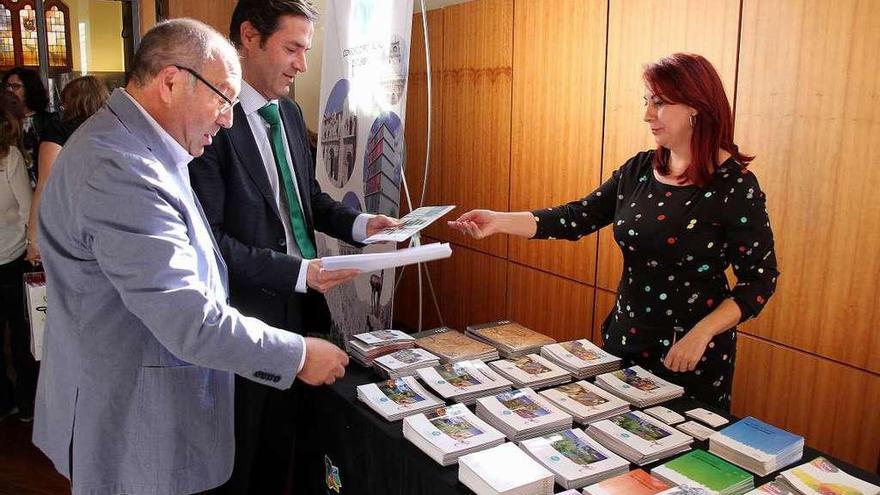 La comunidad presenta en León su oferta turística