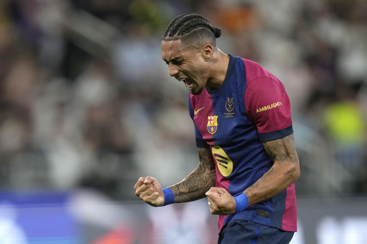 El Barça golea 2-5 al Madrid en la final de la Supercopa | FOTOS