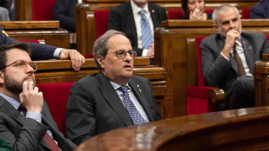 Torra, amb posat seriós, durant el ple d&#039;aquest dilluns