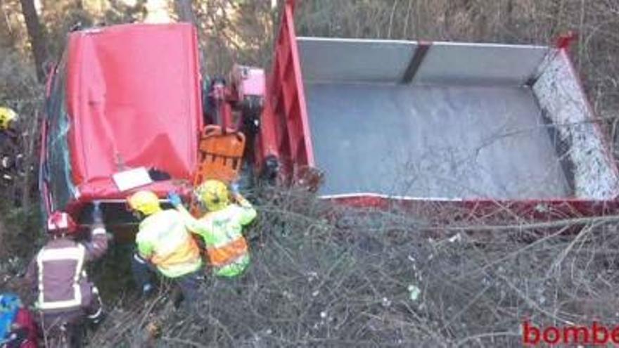 Ferit greu en bolcar amb el camió a Santa Coloma de Farners