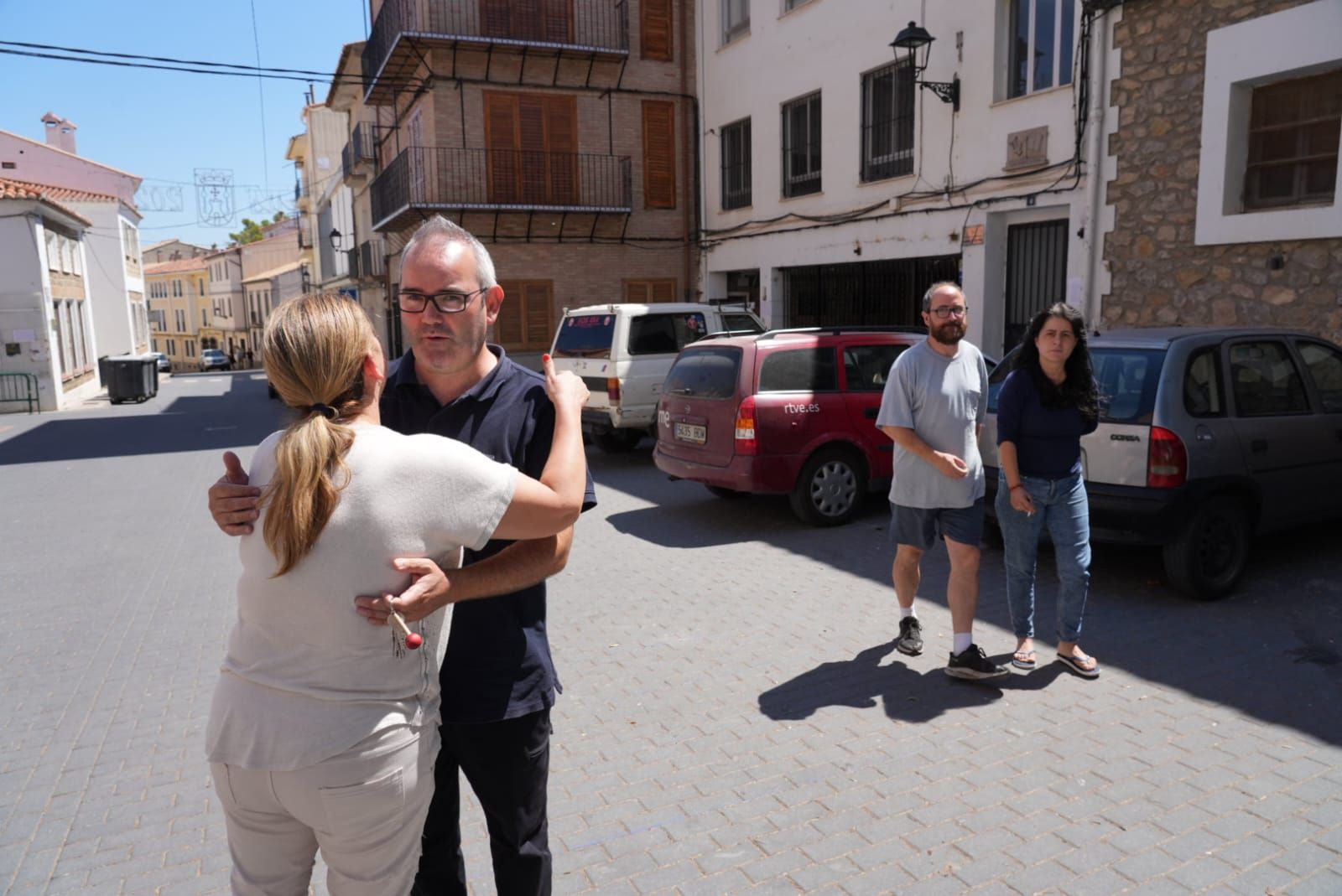 La vuelta de los vecinos de Bejís a sus casas en imágenes