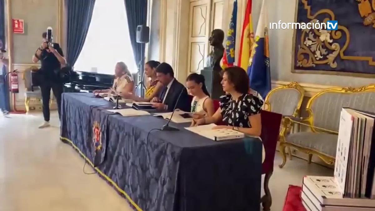 Presentación de la revista "Festa de Fogueres 2023".