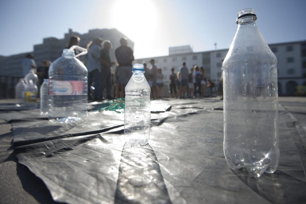 Recogida voluntaria de basura en la playa