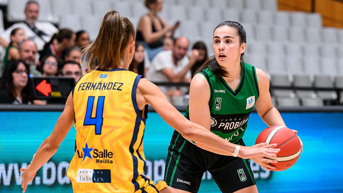 Deva Bermejo, durante un partido con el Joventut.