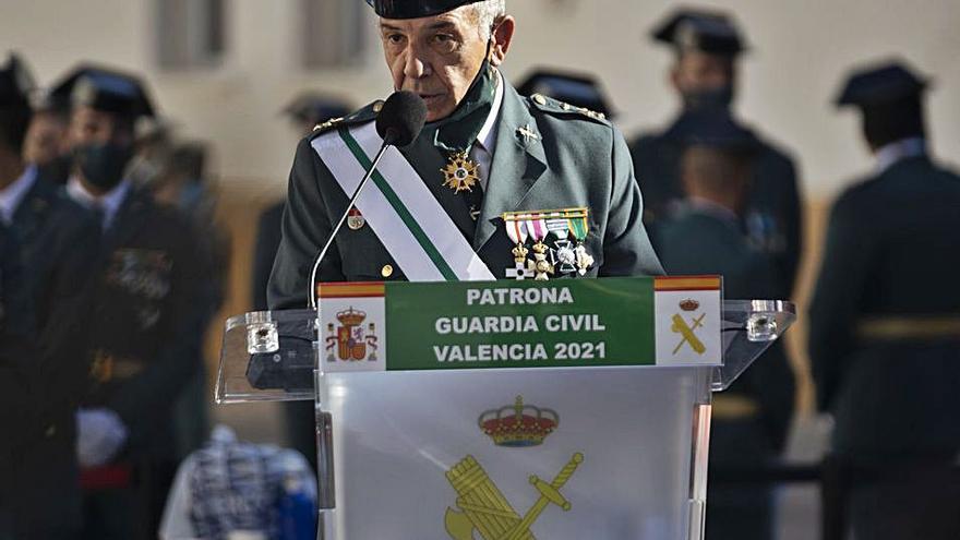 El teniente general 
Fernando Santafé, durante 
su intervención.  Germán caballero